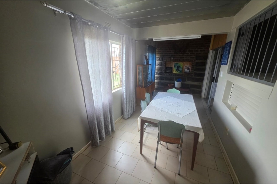 4 Bedroom Property for Sale in Roodepan Northern Cape